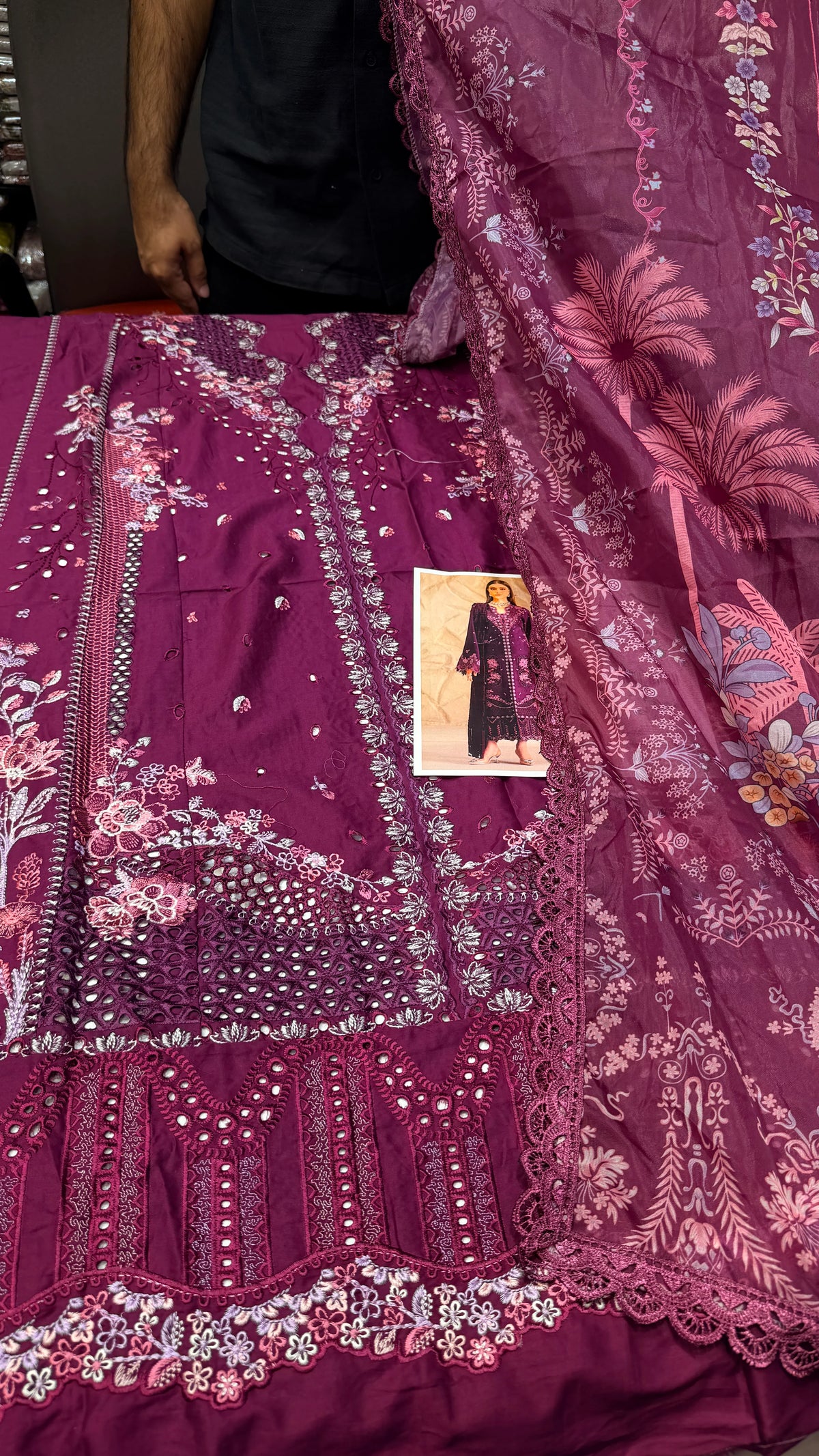 BIN ILYAS 162 ROSE MAGENTA