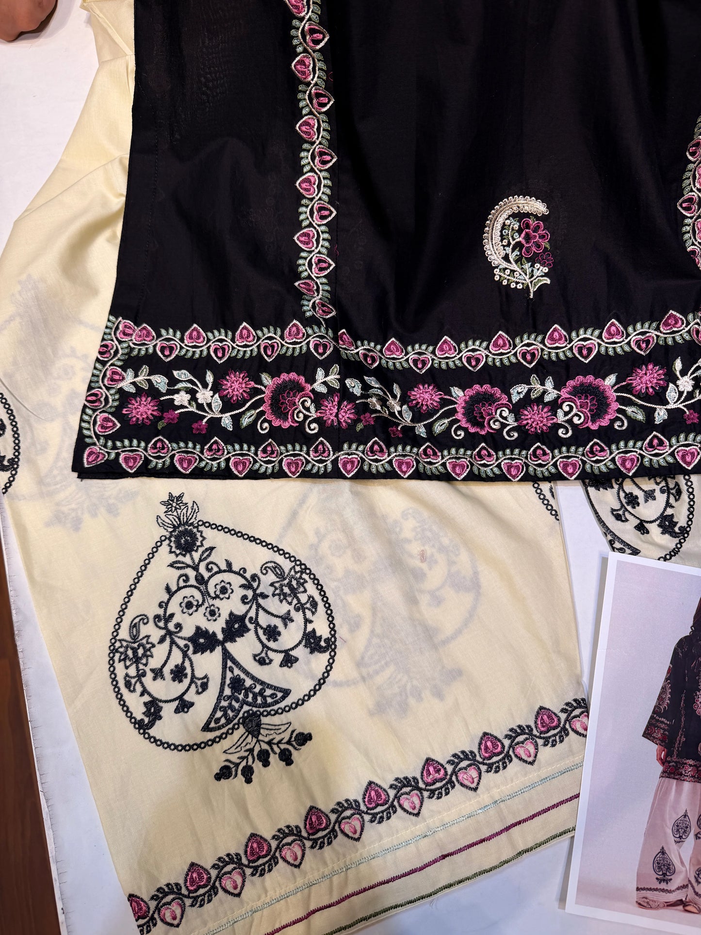 ETHNC KURTA SET E-120 2PC