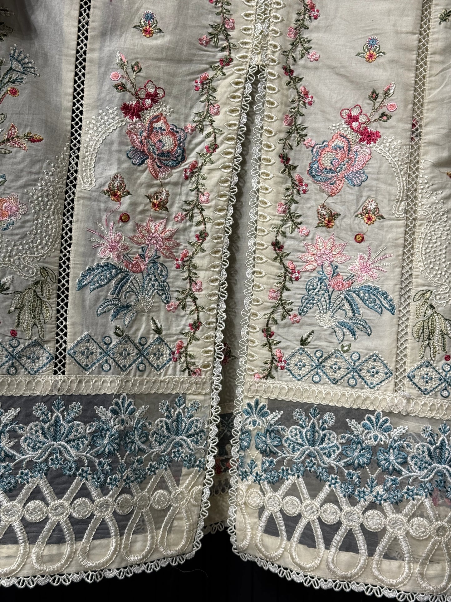 QALAMKAR LAWN RIMSHA RTW